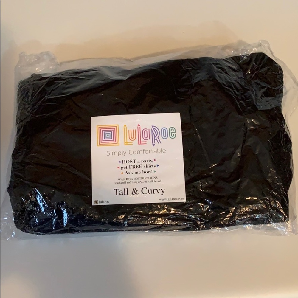 LulaRoe XS Irma and Black TC Leggings set